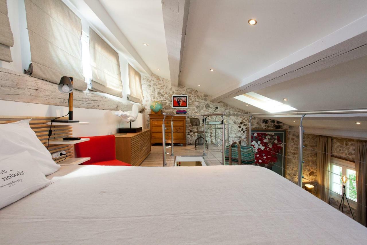 Superbe Appartement Loft Vieil อองทีบส์ ภายนอก รูปภาพ